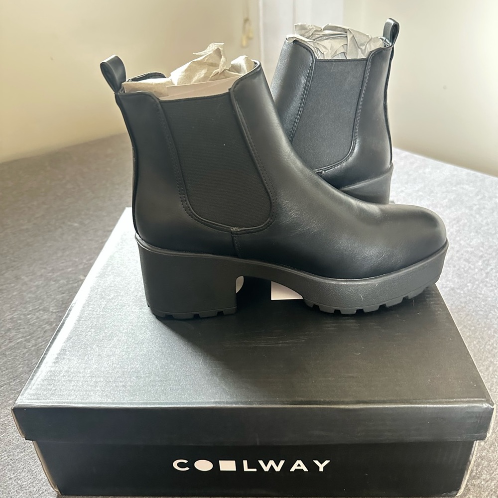 Black Chelsea Boot